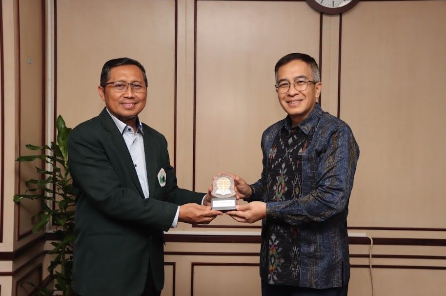 UT Jadi Rujukan PJJ Nasional: IIKNU Tuban Belajar Sistem Digital UT 